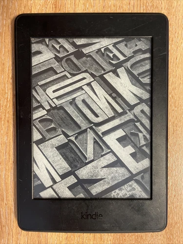 Amazon Kindle Paperwhite 7th Gen 4GB, Wi-Fi, 6in Black, Used, Scratched