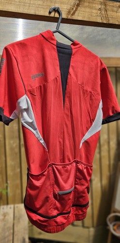 Excellent condition. Gore Windstopper softshell jersey, Short Sleeve, Red , Med. - Picture 2 of 4