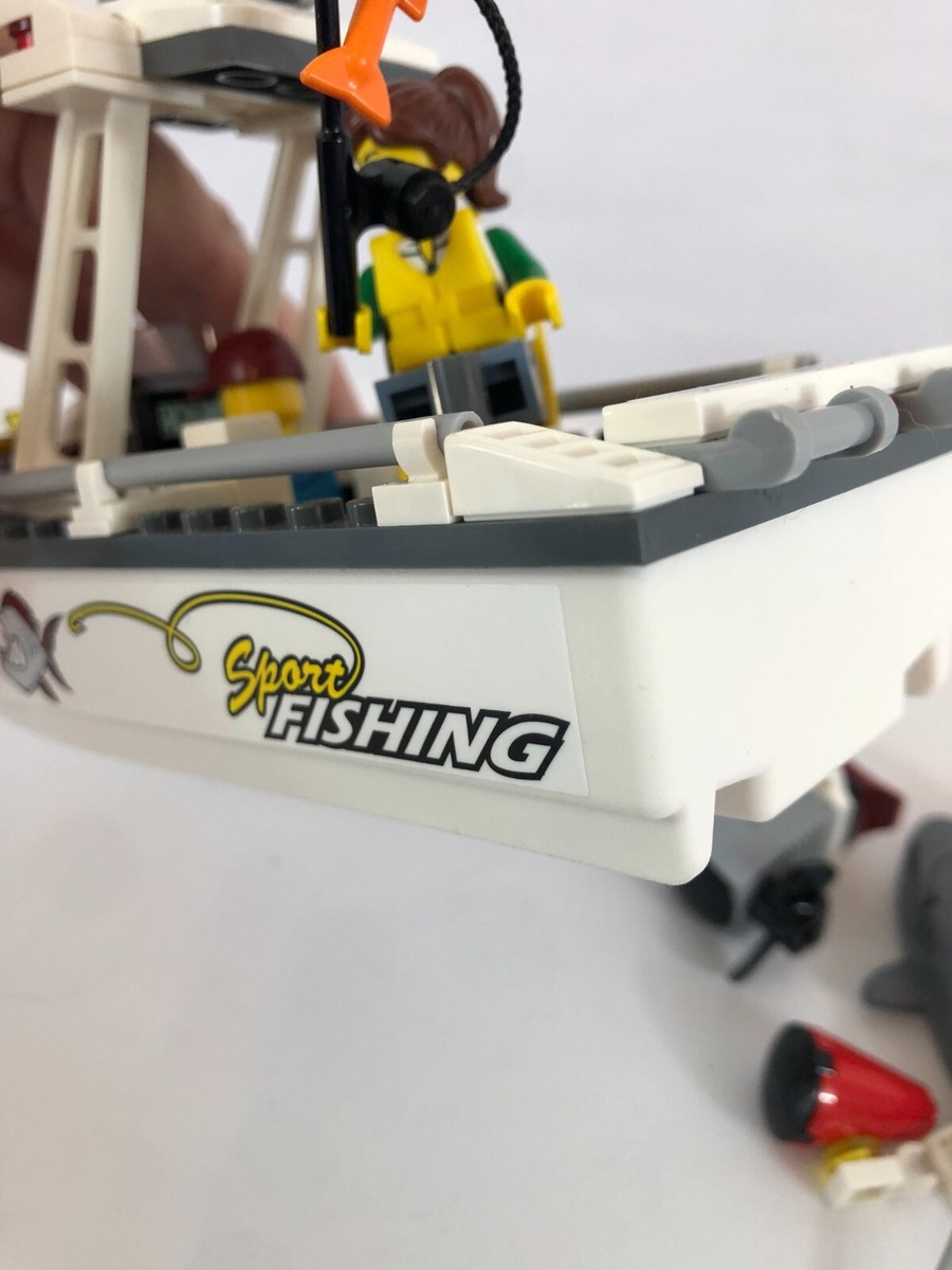 LEGO City 60147 Fishing Speed Boat Sport Shark Deep Sea Ocean as