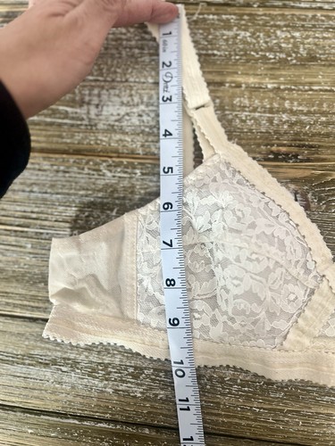 Vintage Bra Sears Nylon Perma-Prest Bra 32 A Beige With Lace And Tag - Picture 5 of 11