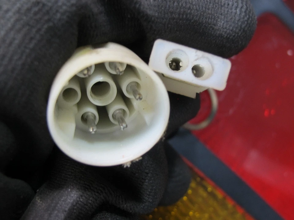 PORSCHE 928 S 1978-1986 LUZ FRENO TRASERO IZQUIERDO LADO CONDUCTOR Foto 4 de 4