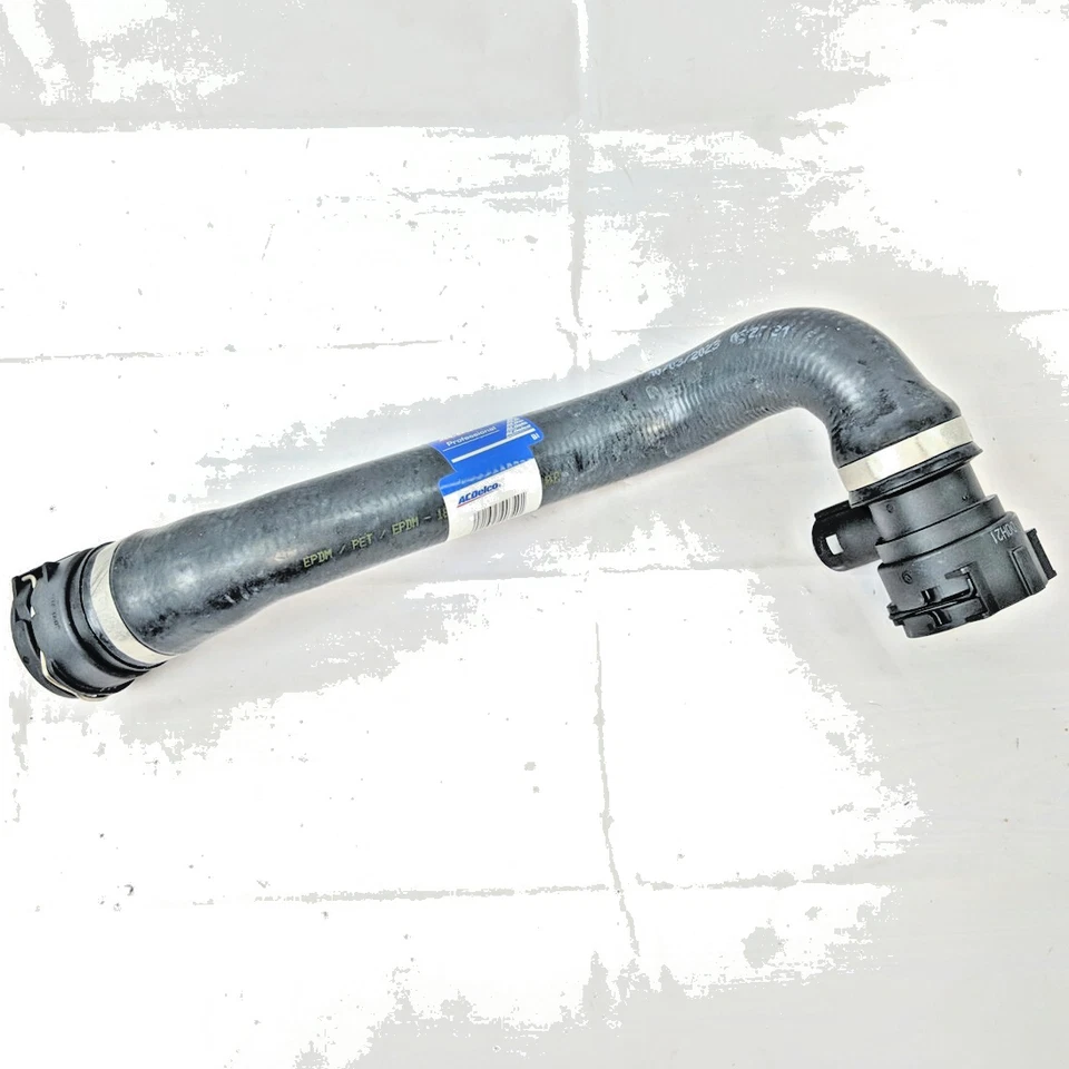 Manguera de refrigerante de radiador inferior ACDelco 22620M GM 89050673 para BMW 325i 2001-2005 Foto 4 de 4