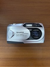 Fujifilm FinePix 1400 Zoom Digital Grey Camera with Case
