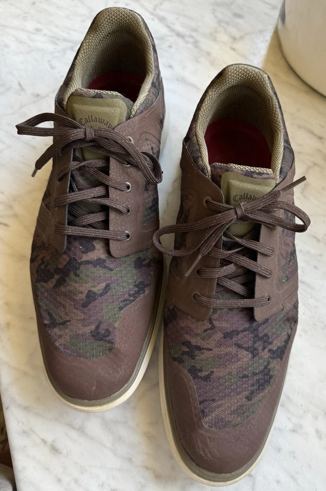 Men’s Size 13 Callaway Camouflage Brown Spiked Golf shoes.  Great condition! - Image 4 of 4