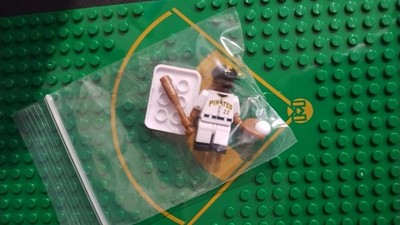 Block Character Baseball Player (no box. no tags)
