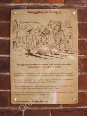 Foto 12x8 Brandy Lane Bungay Diese Informationstafel befindet sich auf einem o c2010