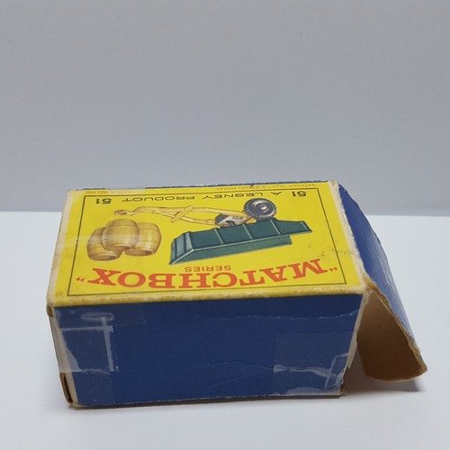 Lesney Matchbox #51 JOHN DEERE TRAILER w/ Black Wheels & Original Box - READ - Picture 12 of 14