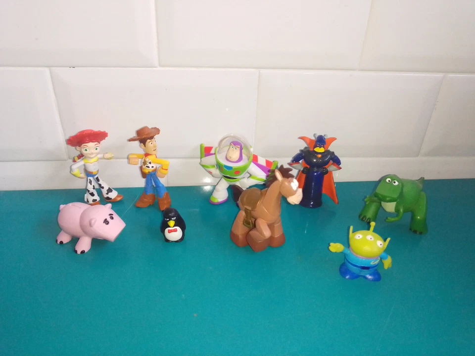 2211208 lot Figurines Toy Story pixar bayonne buzz zurg jessie wheezy 2.5 à 6cm - Photo 1/2