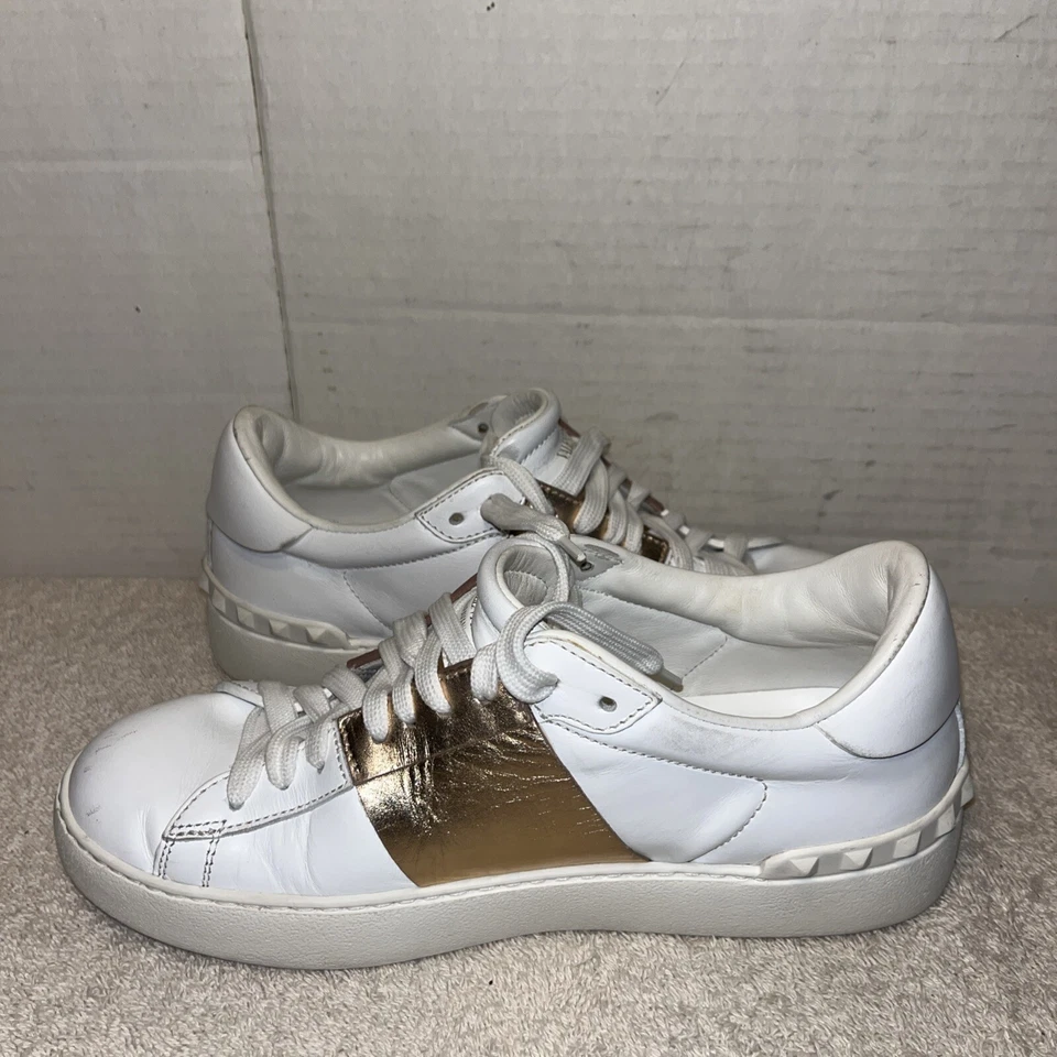 Valentino Garavani Rockstud Low Top Sneakers women Size 39 US 9 - Image 2 of 4