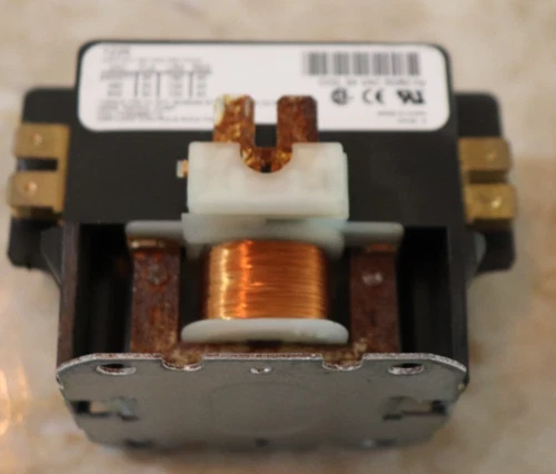 Hartland Controls HCC-2XQ04AA 2 Pole, 40 Amp Contactor, 24 VAC Coil