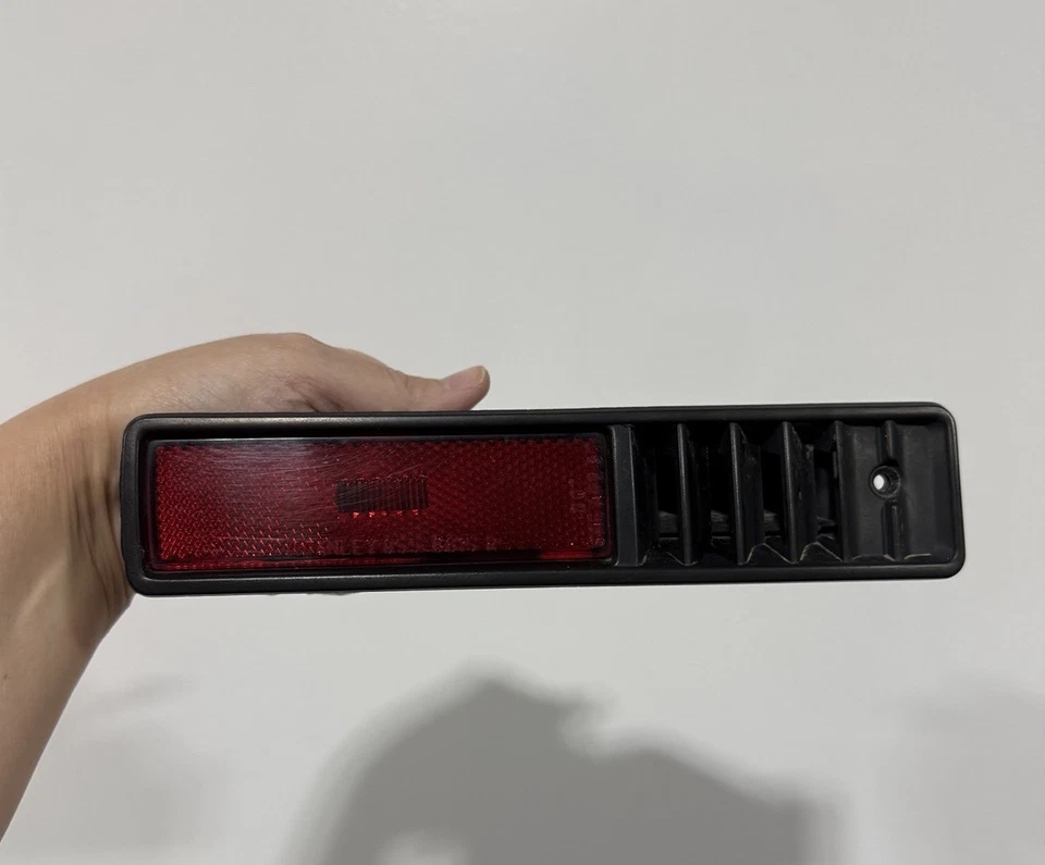 GEO TRACKER SUZUKI SIDEKICK LUCES MARCADORAS VENTILADAS LATERALES 1989-95 TAPA DE HOJALATA TAPA DURA  Foto 2 de 4