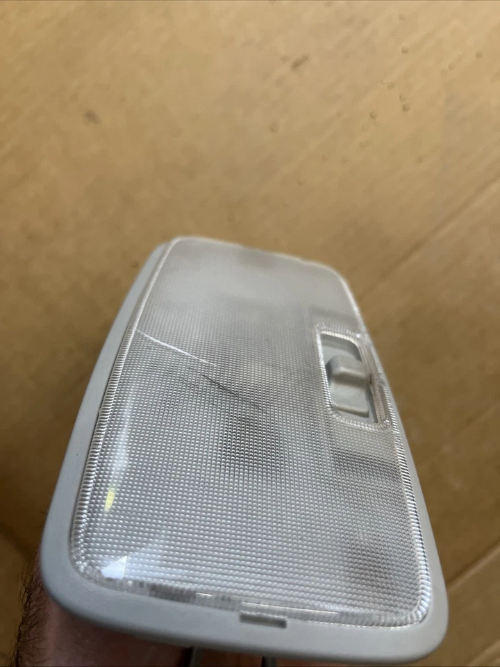 Оригинальная купольная лампа для Toyota Camry 2002-2006 годов выпуска 81240-aa020 - Изображение 3 из 3