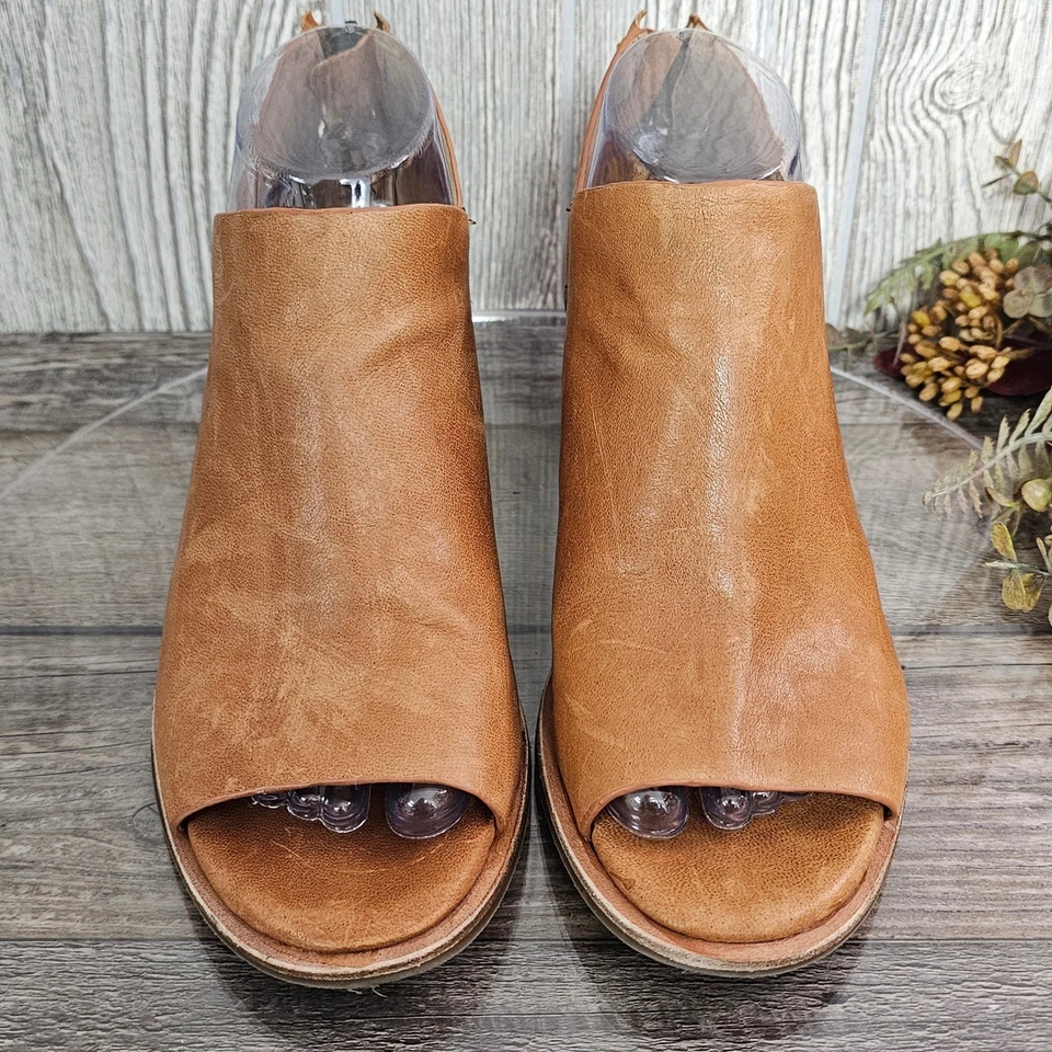 Söfft Carleigh Leather Peep Toe Shootie Sandals Tan Women's 7.5M Block Heel - Image 4 of 4