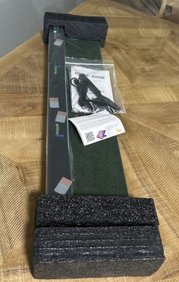 Right Edge Putt Tracker Device