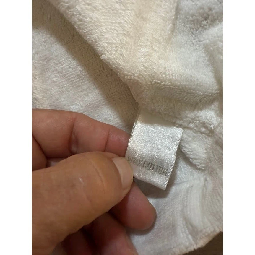 Frette Kids Terry Cloth Bath Robe White Gold V Logo Luxury Spa Hotel 2/5 - Image 3 of 4