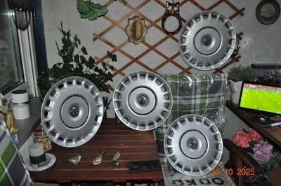 4× Original Radkappe Volvo 15 Zoll 30760329 Volvo V50 C30 S40 TOP!!! - Bild 1 von 4
