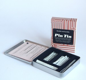 BUMBLE AND BUMBLE PIN TIN 50 PINTS FOR PINCHES OF WINTER WHITE WITH STYLE GUIDE