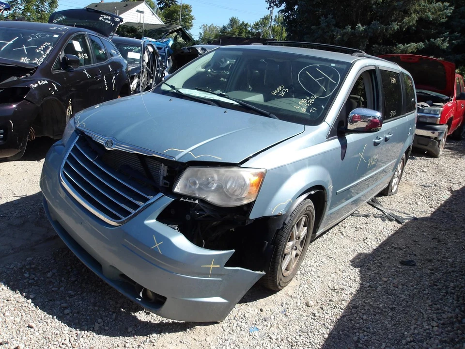 Used Lower Engine Intake Manifold fits: 2008 Chrysler Town & country 3.3L 6-201 - Image 4 of 4