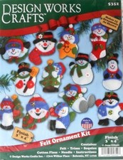 5352 DESIGN WORKS CRAFTS "LOTSA FUN" SNOWMAN FELT ORNAMENT KIT - NEW  CUTE 