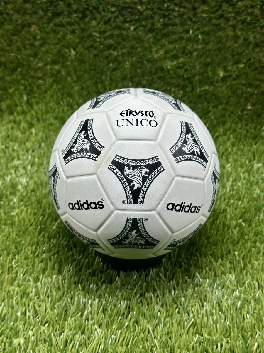 Adidas Etrusco Unico Italy 1990 World Cup Mini Ball (ref: Trionda