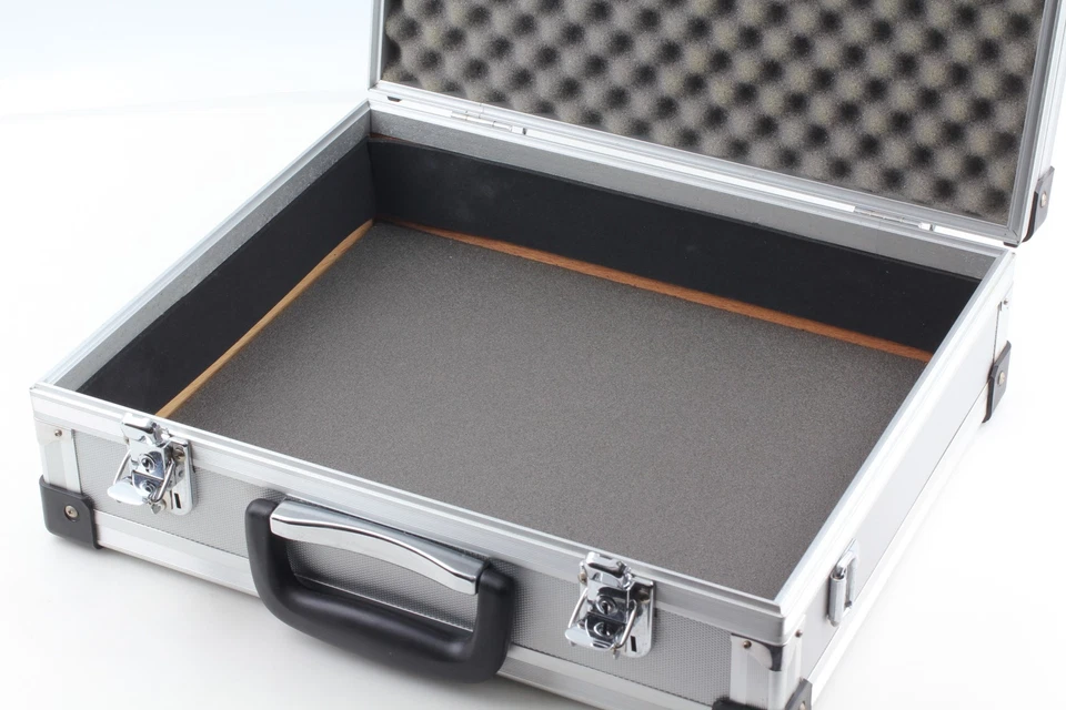 For Mamiya 7 II [MINT w/Strap Key] Release commemorative Camera Case Trunk JAPAN - Image 4 of 4