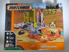 Matchbox On A Mission ~ Mars Explorers PlaySet! New! Rare! 