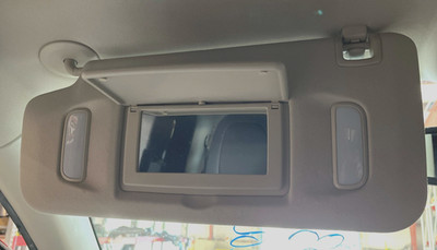 2017-2022 Chevy Colorado Left Driver Side Sun Visor OEM Gray Cloth Illuminated