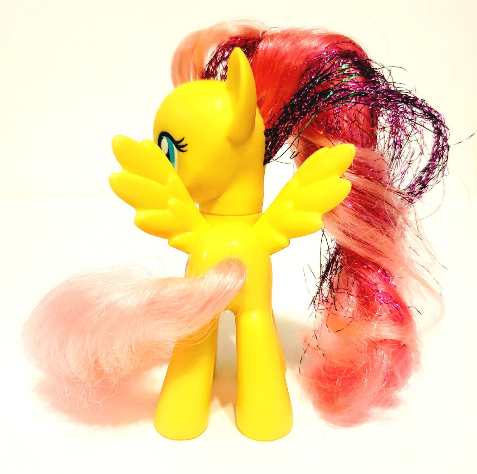 My Little Pony G4 Rarity Unicorn Fluttershy Pony Royal Gem Carriage 2010 MLP