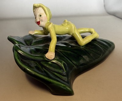 1950s Cali-Crown Pixie Leaf Pottery Wall Pocket