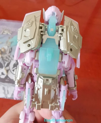 Figura de juguete transformable en stock MMC Solus Prime Ganso trece segundos sin caja - Imagen 9 de 12