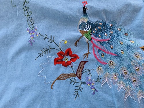 PEACOCKS TABLECLOTH ARABIC “GOOD MORNING”EMBROIDERED RUFFLED BLUE 54 X 78” - Picture 3 of 9