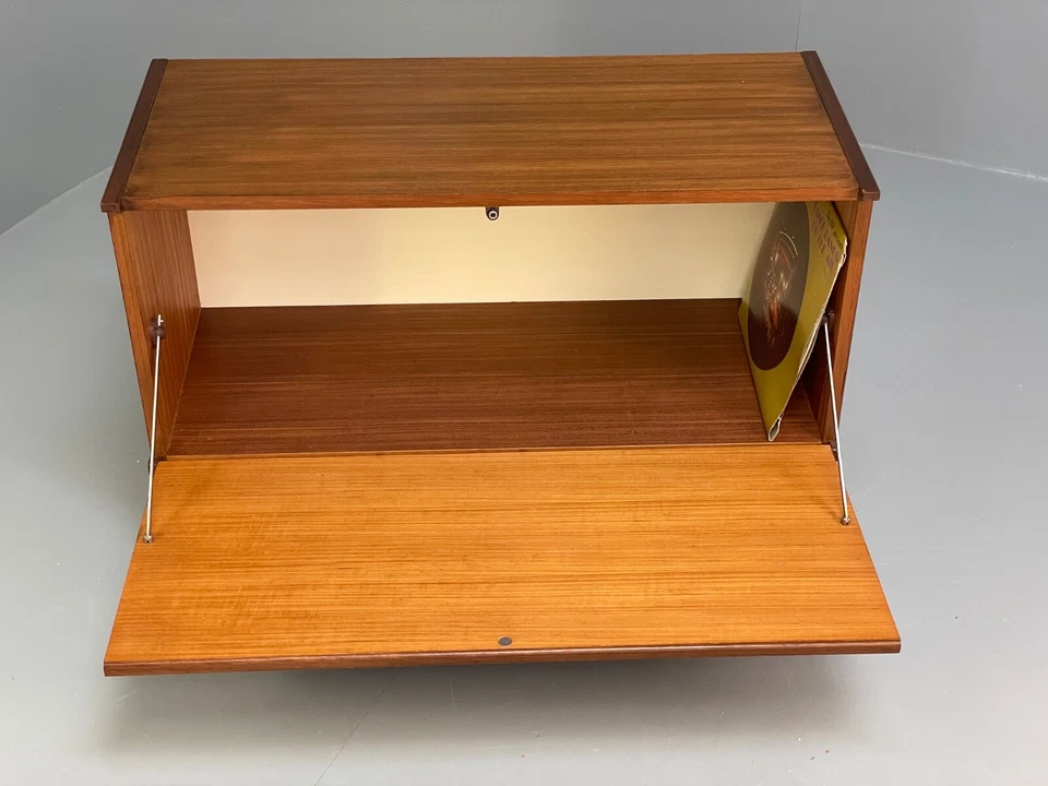 Vintage Teak Record Cabinet 1970s Retro Design Drop Door Storage EB9760 MWOO - Image 3 of 4