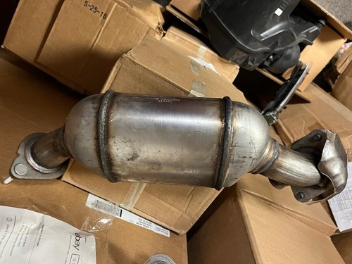 GM Catalytic Converter 12622974 made in usa - Picture 2 of 3