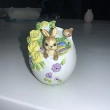 Vintage Un-Branded: Porcelain Brown Bunny / Rabbit & Bird in Egg with Flowers