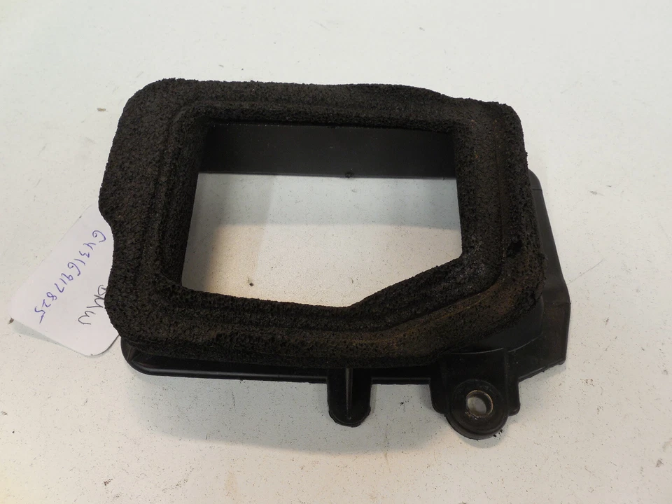 04-07 Marco sellado filtro aire cabina bmw 525xi izquierdo 6431 6917825 Foto 2 de 4