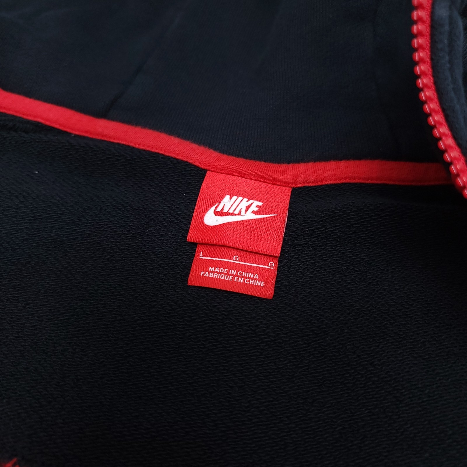 SACAI X NIKE Giacca con cappuccio nera zip vintage Nike Air Red Tag uomo taglia large Y2K LEGGI