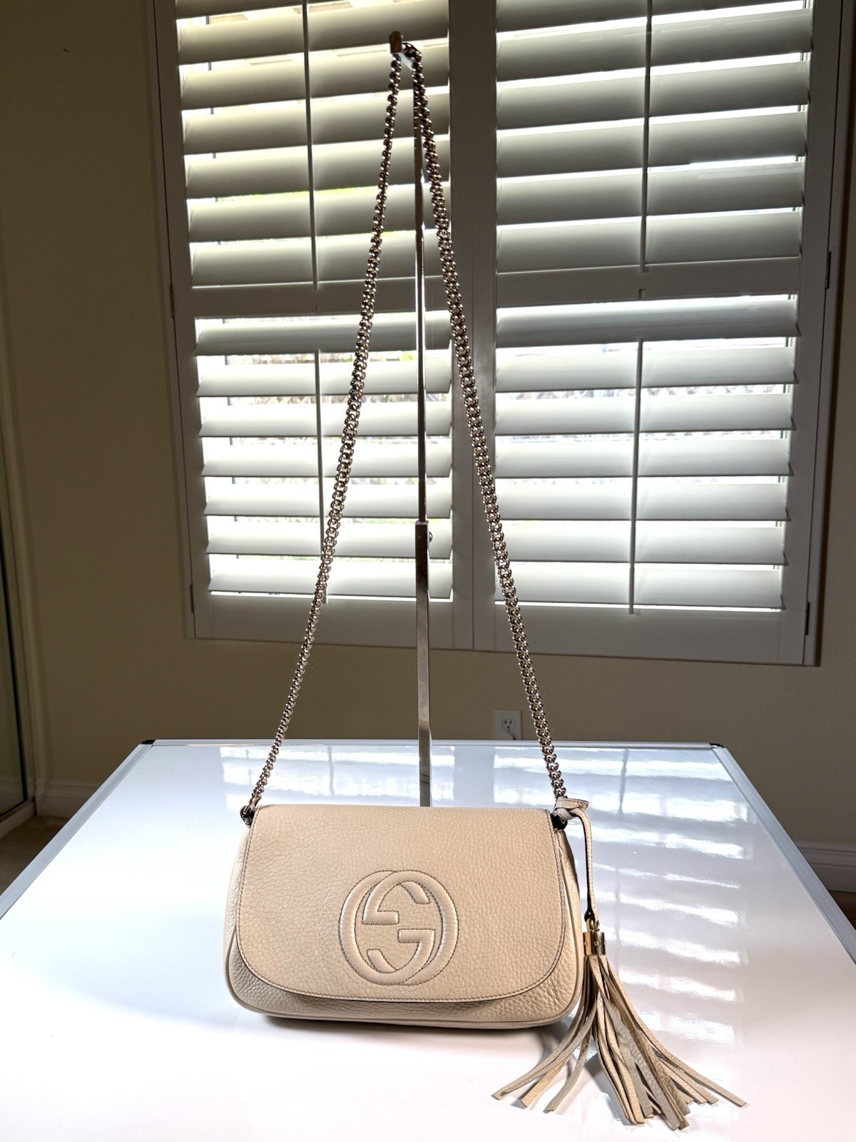 AUTHENTIC GUCCI Soho Ivory EXCELLENT Pebbled Leather Chain Crossbody ShoulderBag