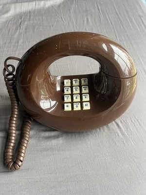 Vintage 1970s Western Electric Sculptura “Donut” Phone – Brown