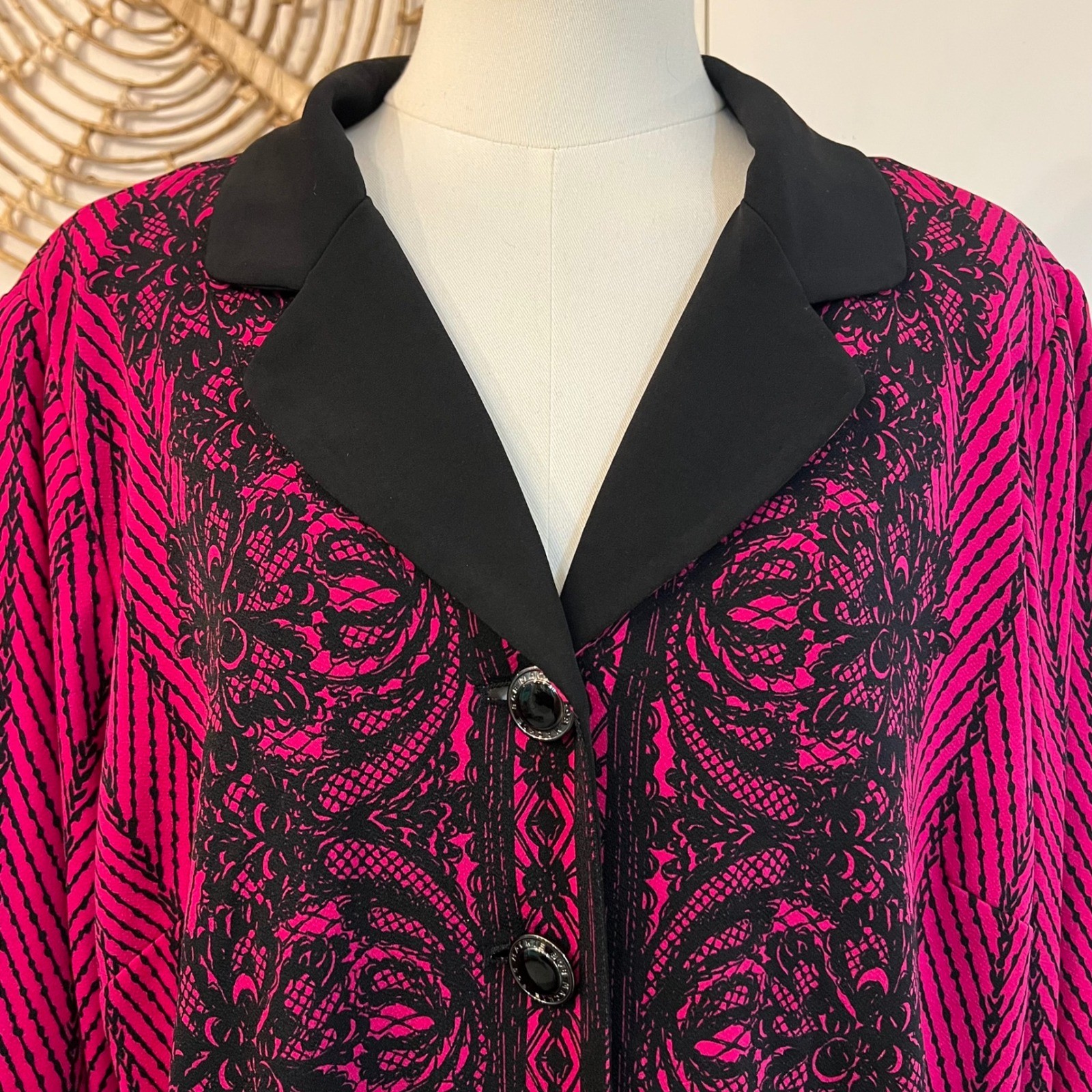 Vintage Bob Mackie Wearable Art Jacket Pink Black… - image 9