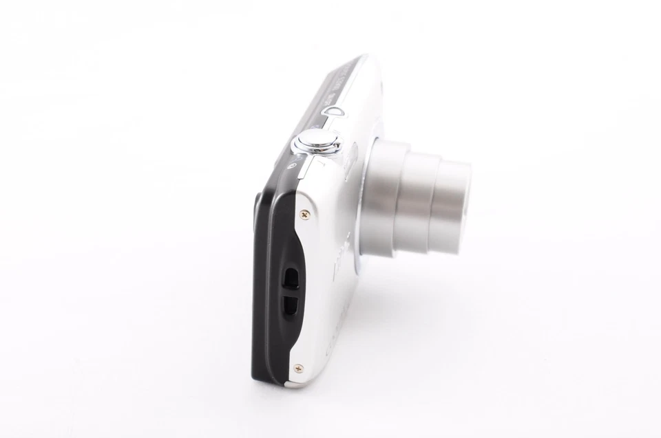 Nikon Coolpix S2900 Silver Near Mint Compact Digital Camera 20.0MP Y2626 - Image 4 of 4