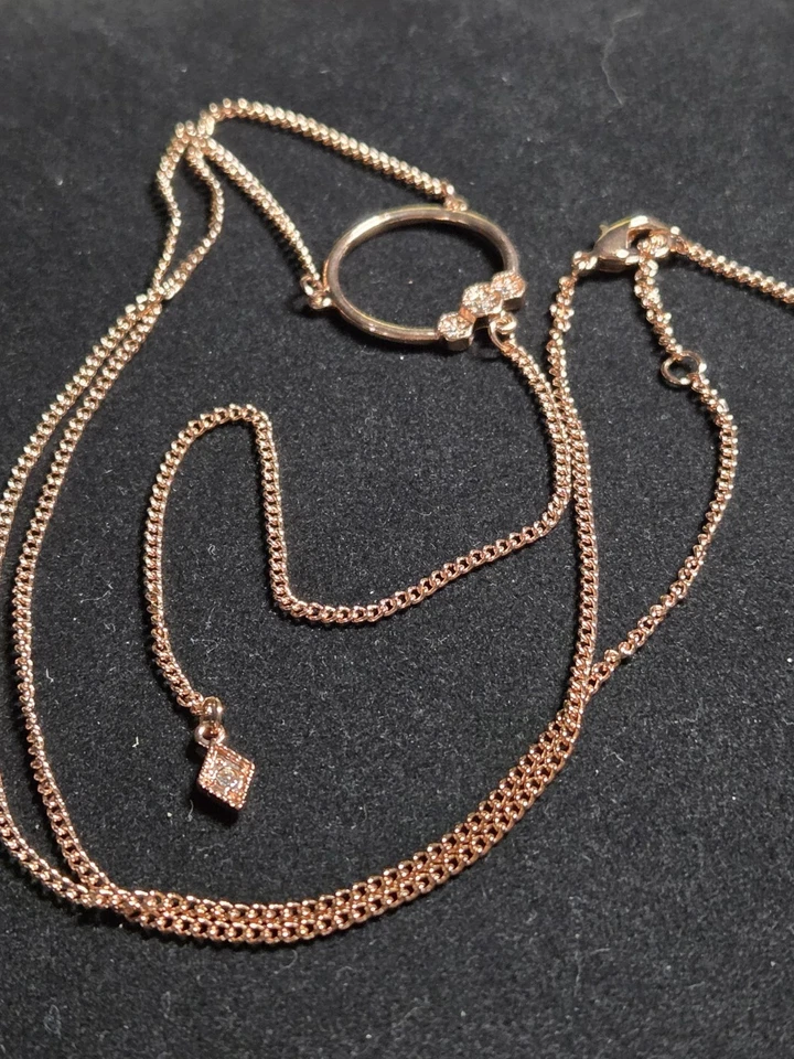 Luv AJ 18" Full Bloom Rose Goldtone Lariat Necklace Excellent Condition - Image 2 of 4