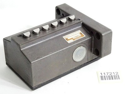 Balluff BNS519-D6-D16-62-10 Series Position Switch / Unused with Bearing Tracks