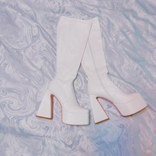    White Platform Gogo Boots | Size 10 | Grea...