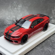 1:18 Autoart  Dodge Challenger SRT Hellcat, car model