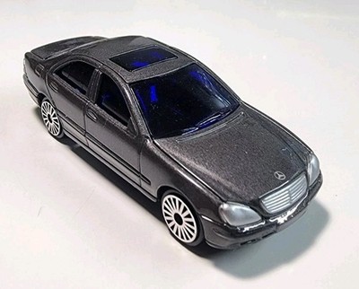 Maisto Adventure Force Gray Mercedes Benz S Class 1/64 Diecast/Plastic