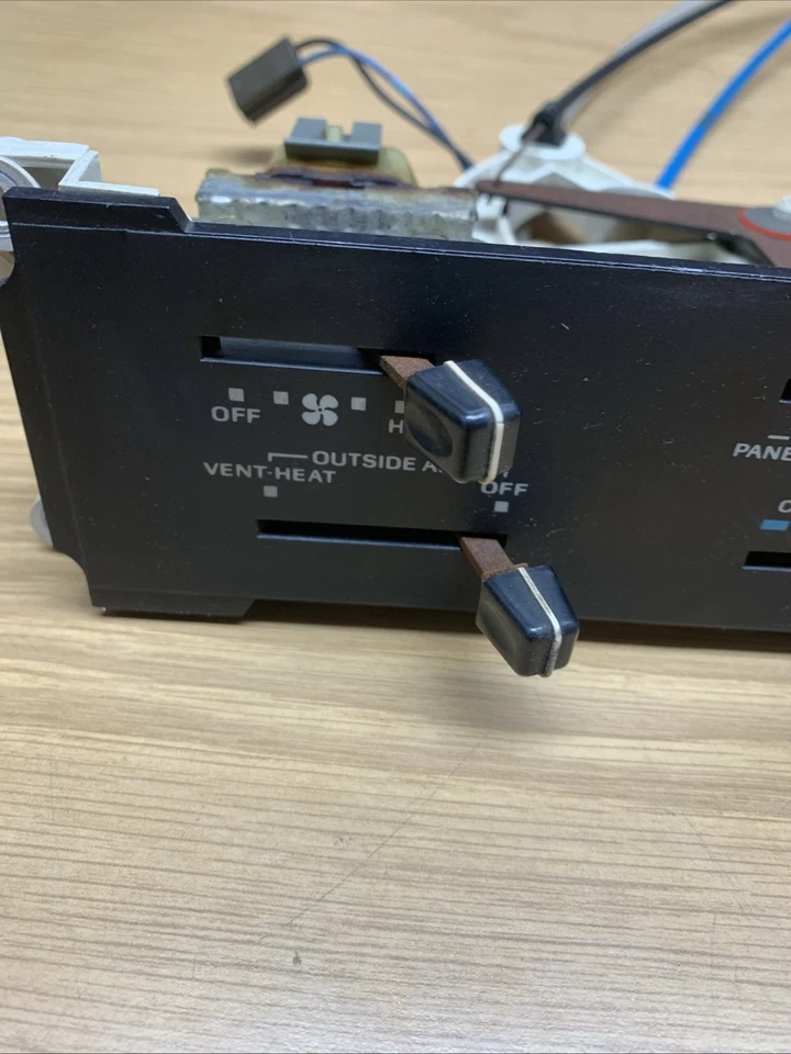 Ford Bronco II 1984-1990 control de clima aire acondicionado OEM HVAC Foto 3 de 4