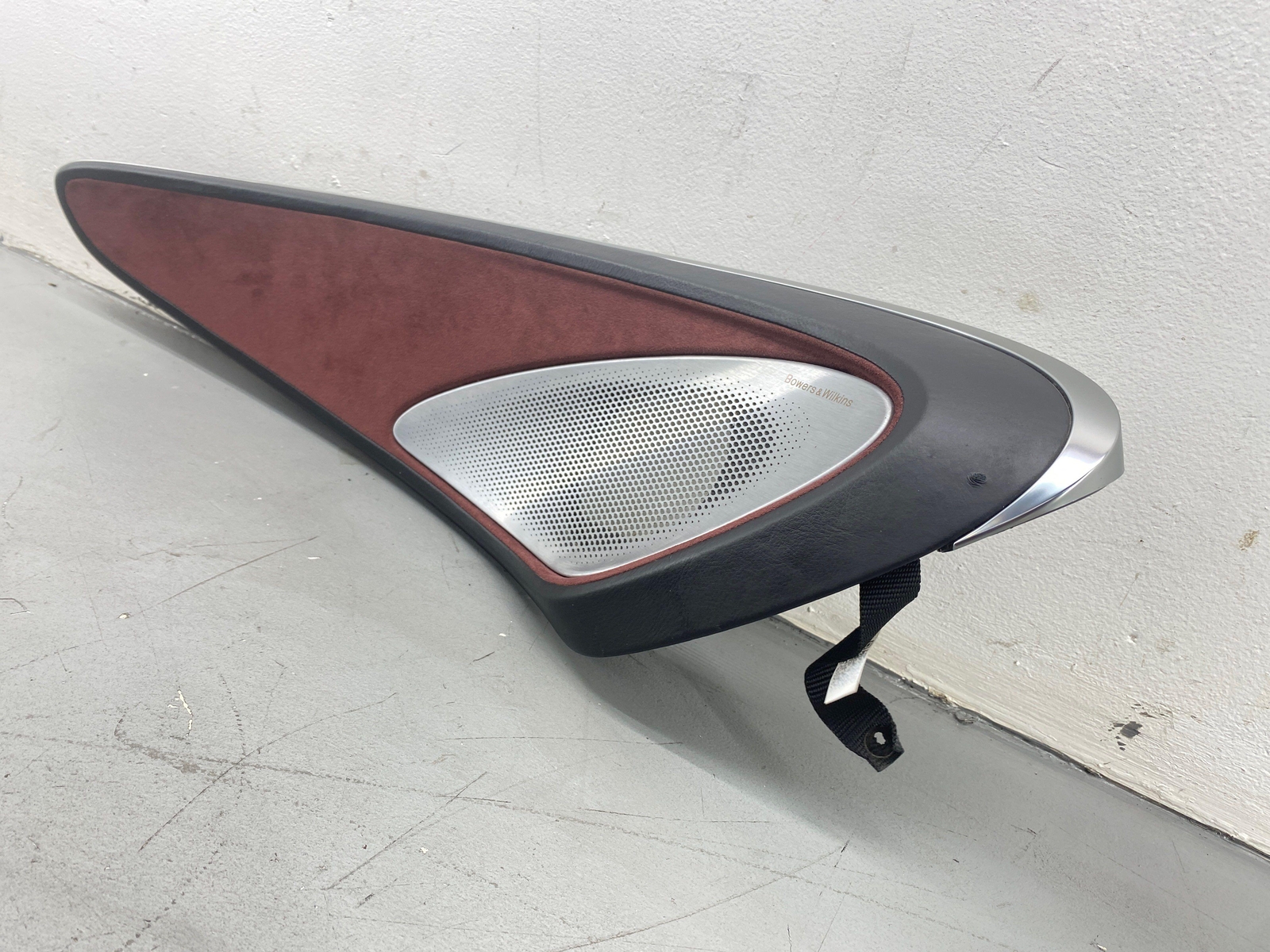 2020-2023 MCLAREN GT FRONT LEFT DOOR PANEL SPEAKER TRIM BAROLO RED 22NB452GP