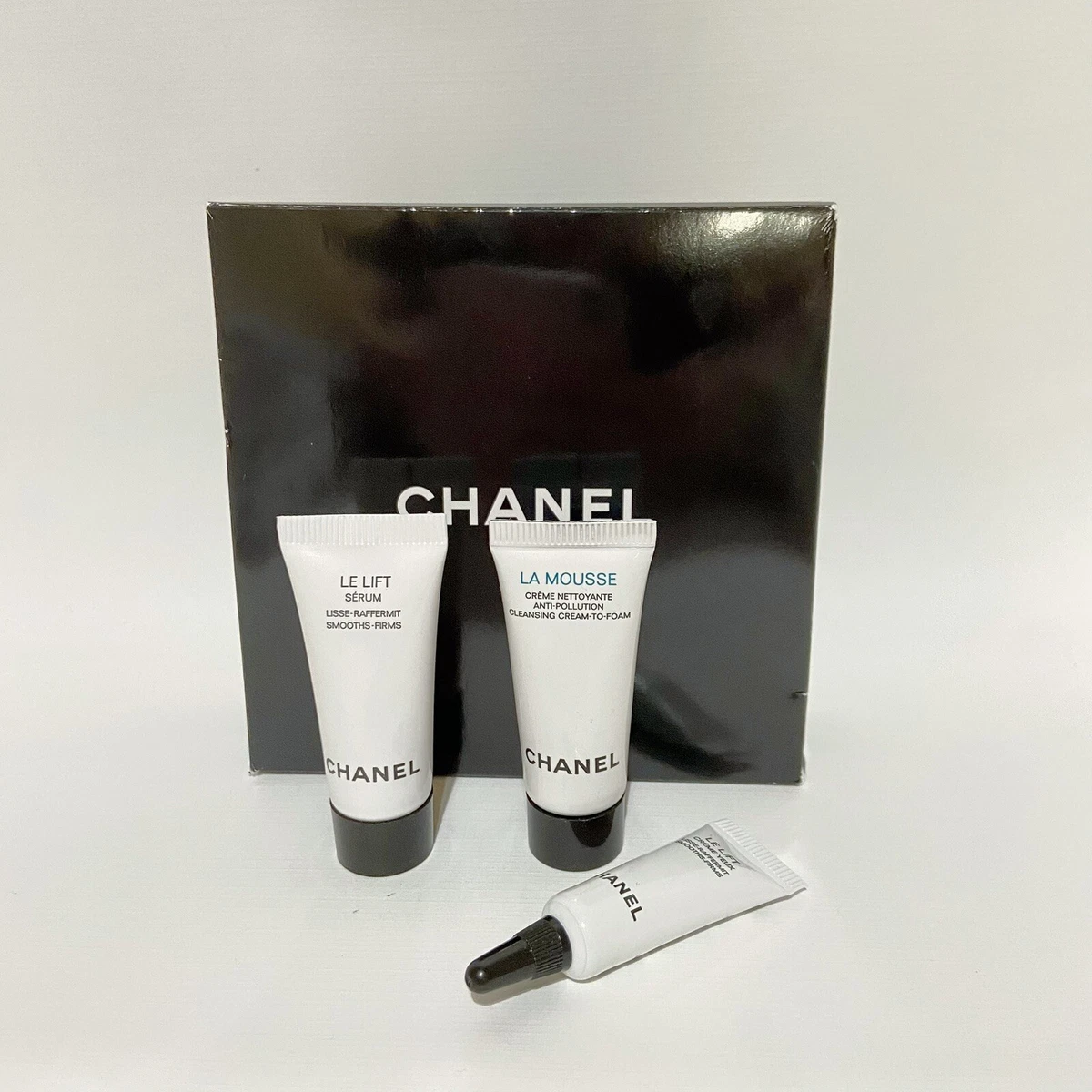 Chanel skincare travel set 3PC Le Lift Serum Smooths-Firms 5ml & creme Yeux  3ml