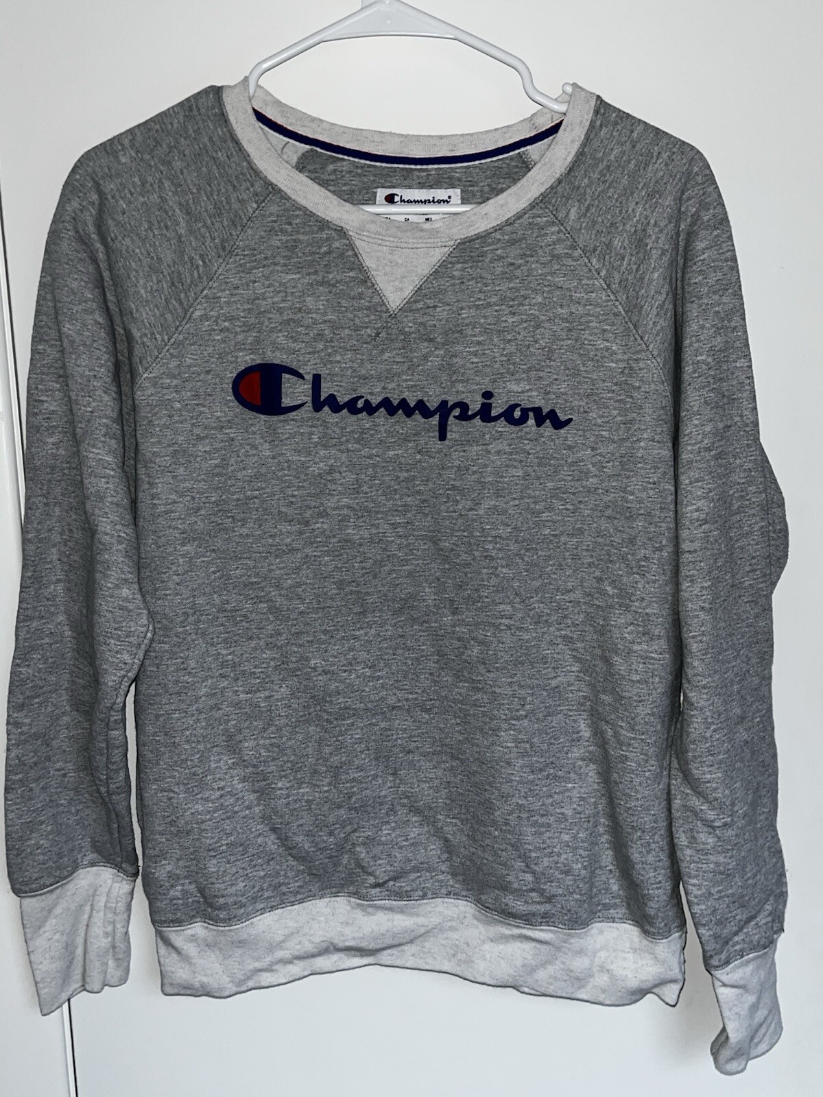 Champion Sweatshirt Mens Medium Grey Crewneck Sweater Logo