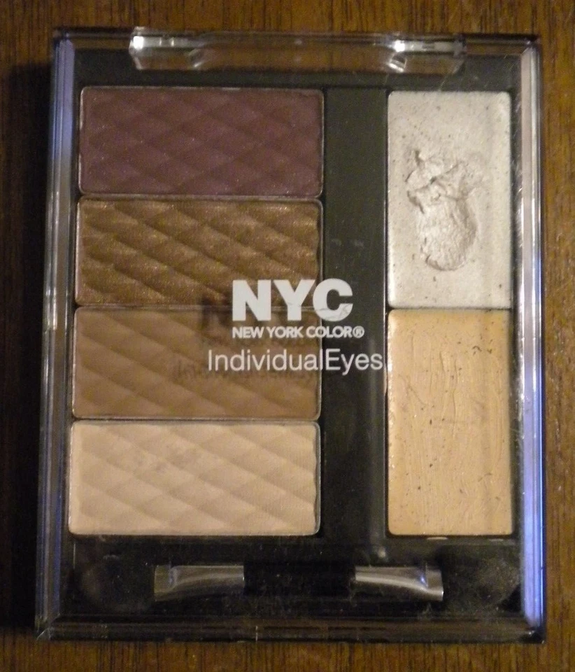 LOT OF 12  ASSORTED MAKE UP-ALMAY, NYC, MAYBELLINE, L'OREAL,& REVLON  - Image 2 of 4